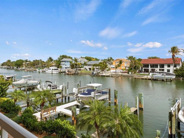 1071 PINELLAS BAYWAY S, ST PETERSBURG, FL 33715