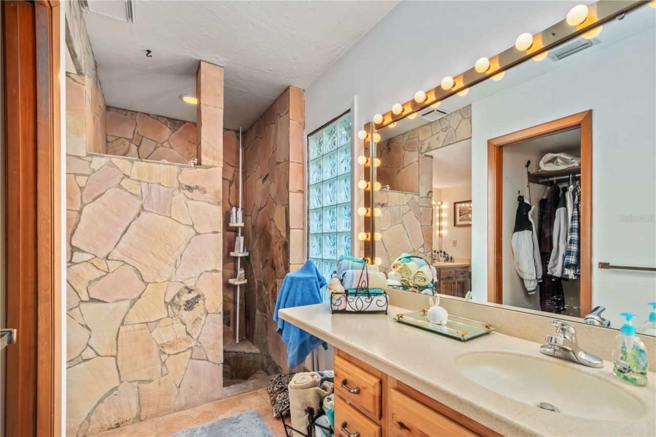 5100 W Hwy 329, Reddick, FL 32686 Photo