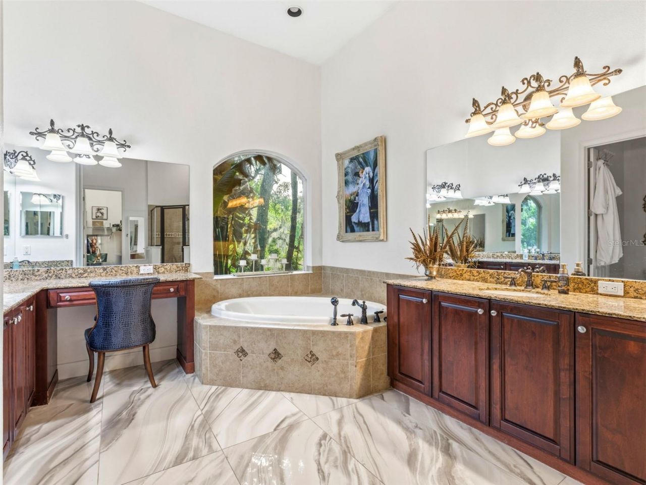 6121 Avocetridge Drive, Lithia, FL 33547 Photo