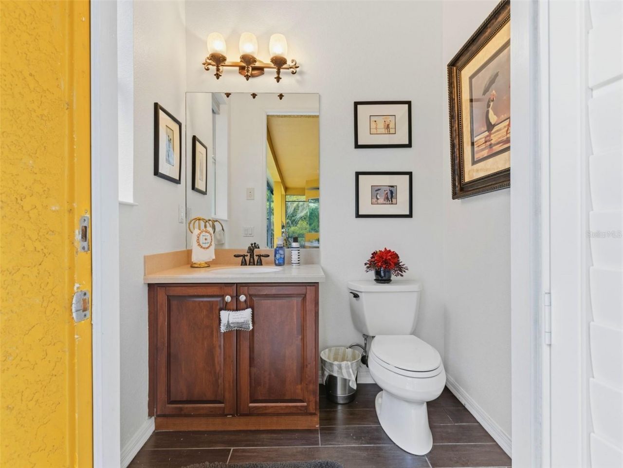 6121 Avocetridge Drive, Lithia, FL 33547 Photo