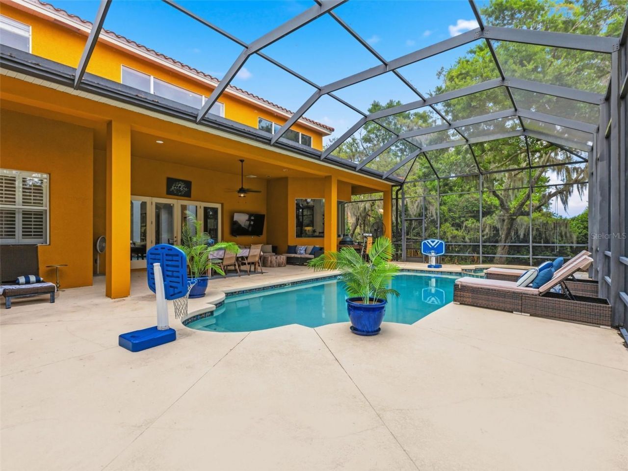 6121 Avocetridge Drive, Lithia, FL 33547 Photo