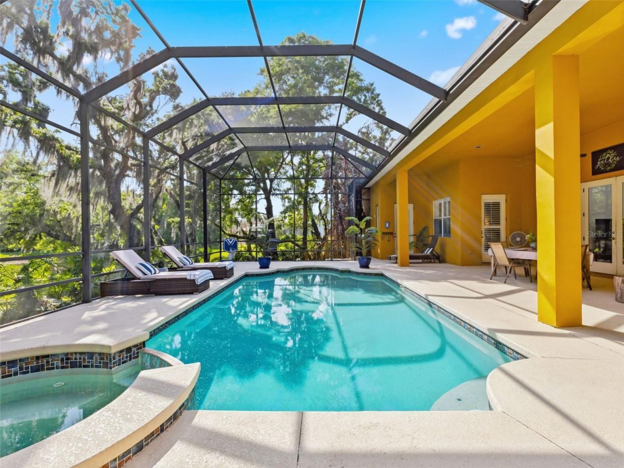 6121 Avocetridge Drive, Lithia, FL 33547 Photo