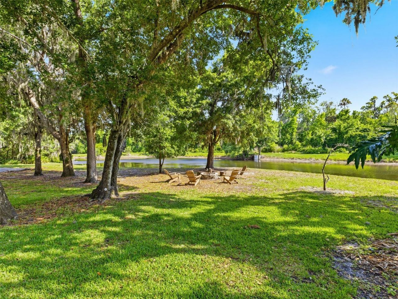 6121 Avocetridge Drive, Lithia, FL 33547 Photo