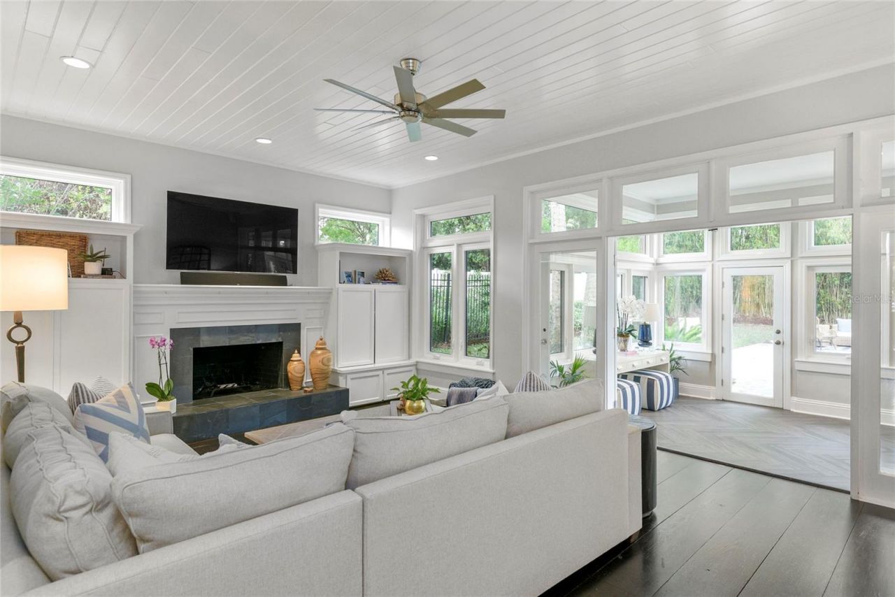 543 E Lake Sue Avenue , Winter Park, FL 32789 Photo