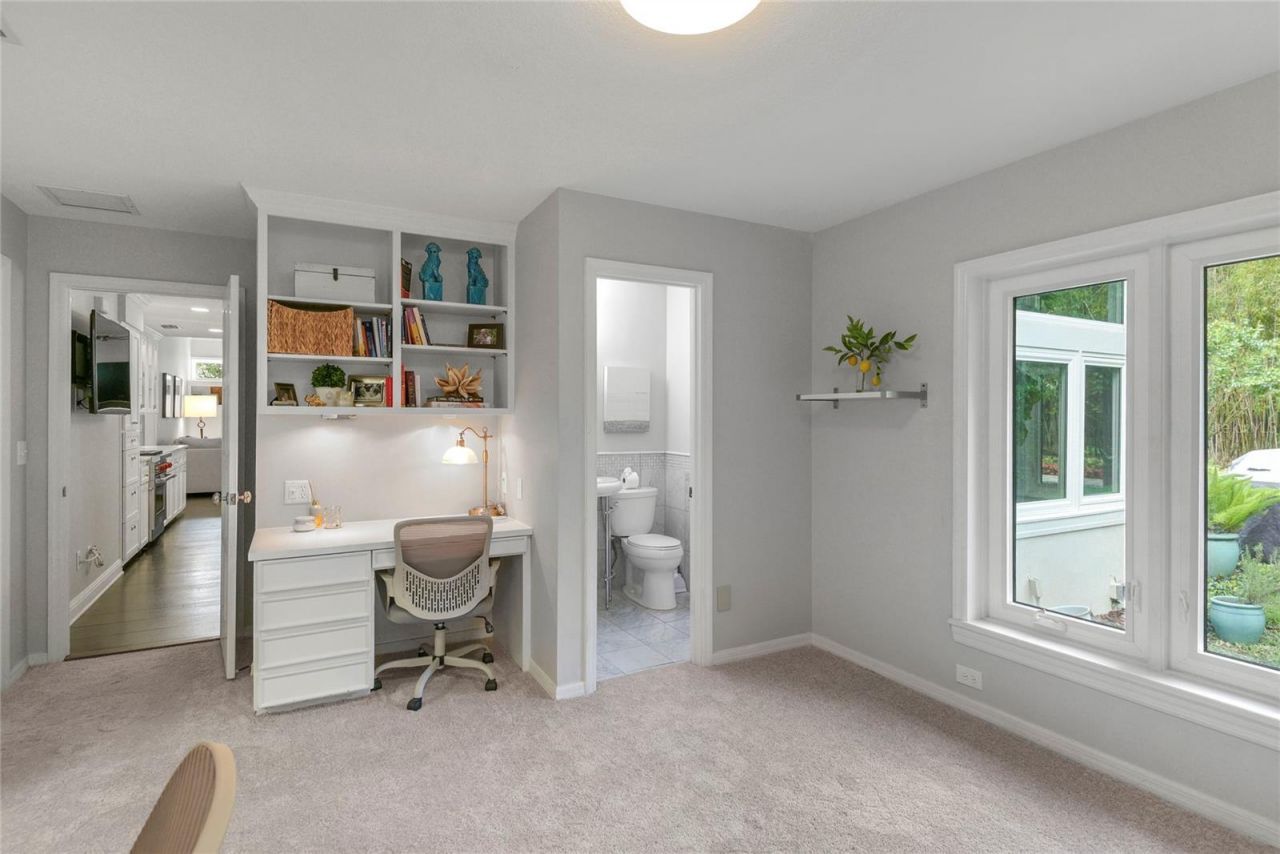 543 E Lake Sue Avenue , Winter Park, FL 32789 Photo