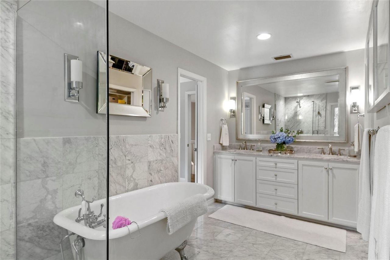 543 E Lake Sue Avenue , Winter Park, FL 32789 Photo