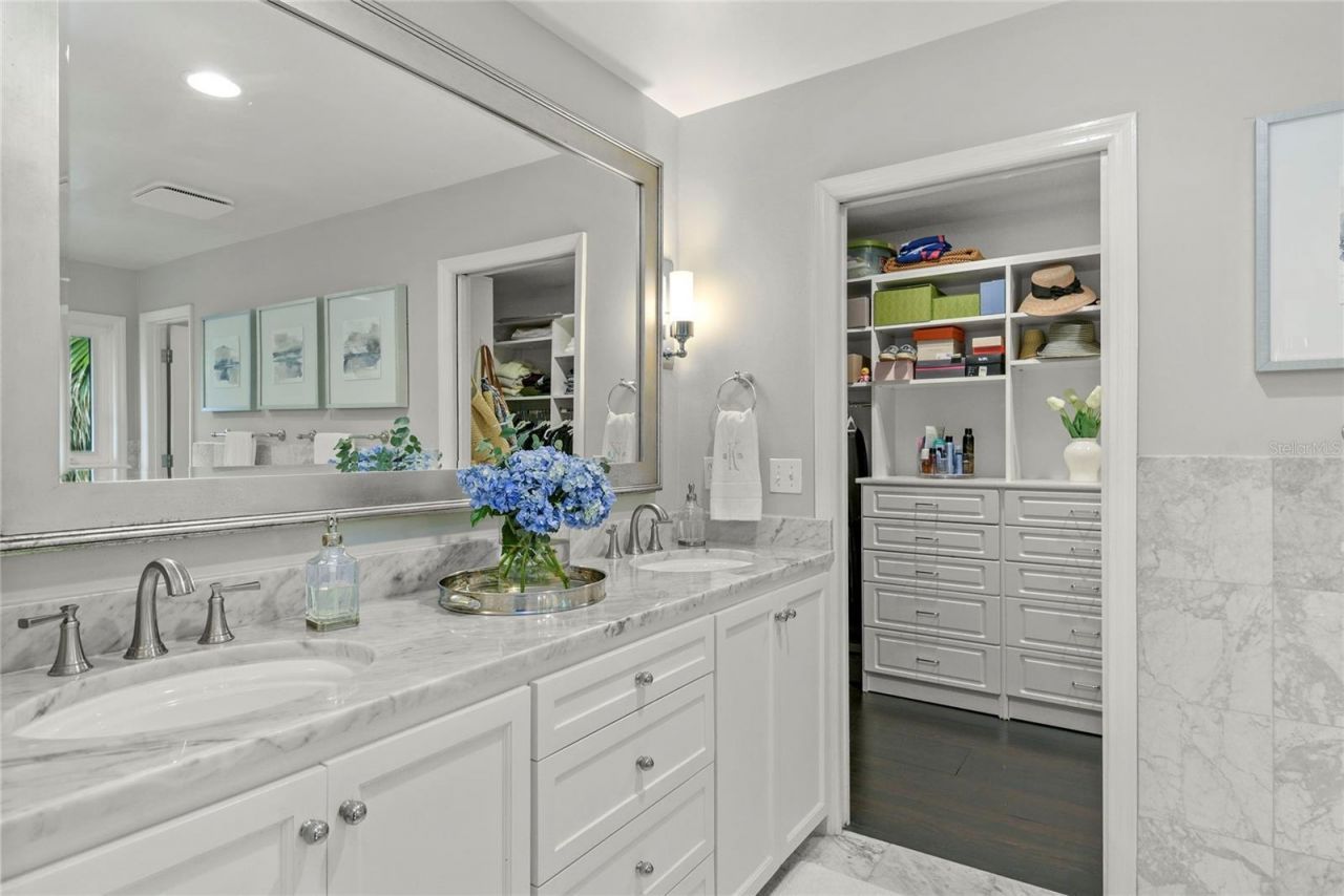 543 E Lake Sue Avenue , Winter Park, FL 32789 Photo