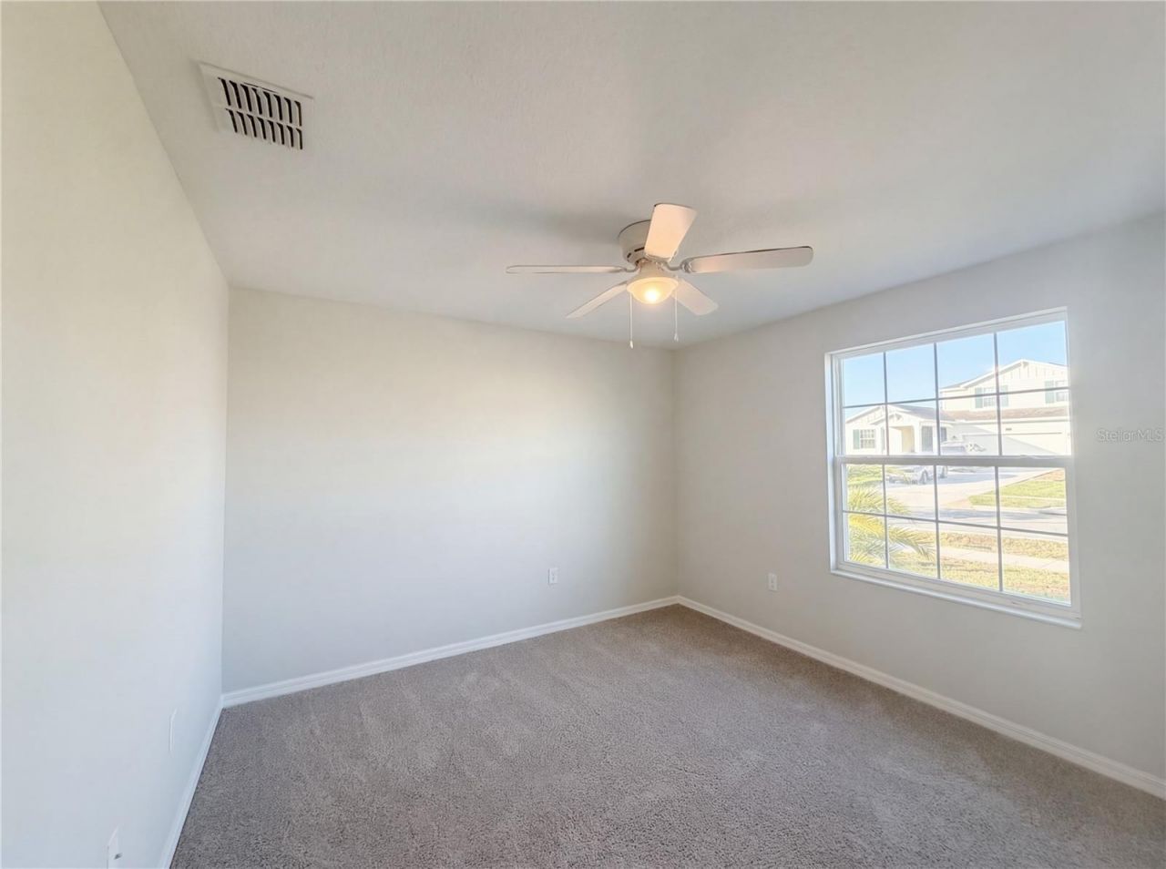 5108 Tanzanite Drive , Mount Dora, FL 32757 Photo