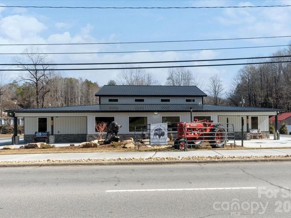 1380 N Main Street, Marion, NC 28752