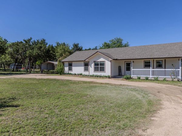 131 Tomahawk TRL, Liberty Hill, TX 78642