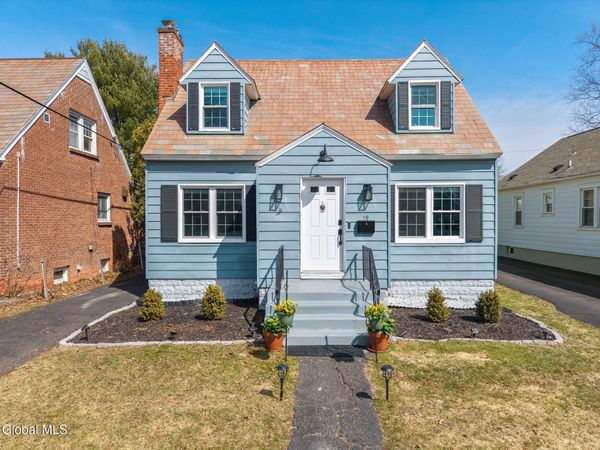 19 Fordham Court, Albany, NY 12209