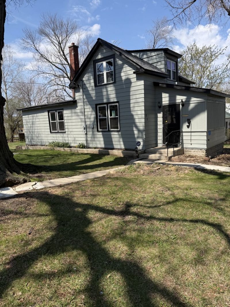 105 N Pearl Street, Willow Springs, IL 60480 Main Photo