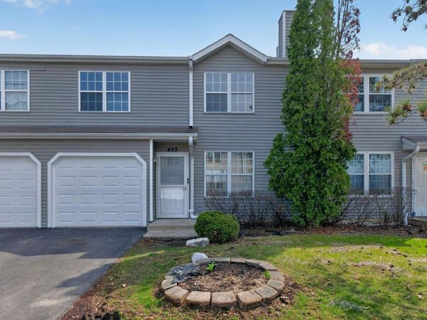 453 Normandie Lane , Round Lake, IL 60073