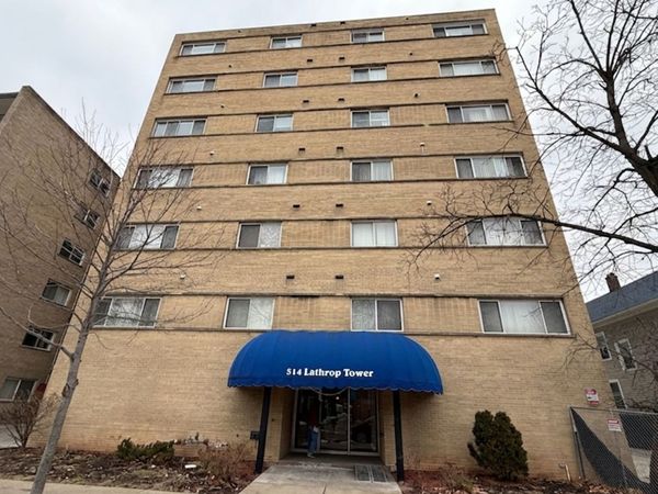 314 Lathrop Avenue, Unit 406, Forest Park, IL 60130