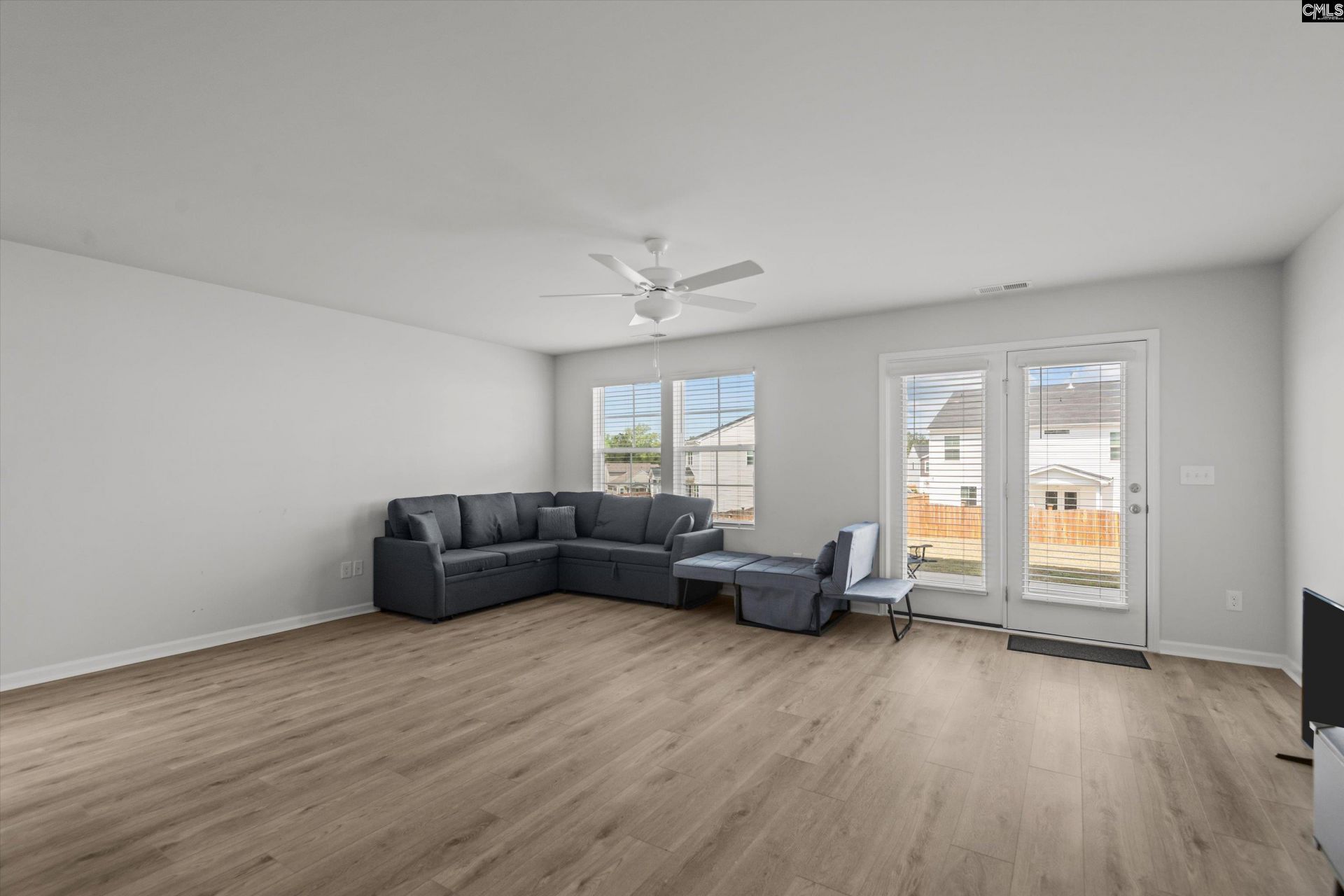 362 Aldergate Drive Photo 11