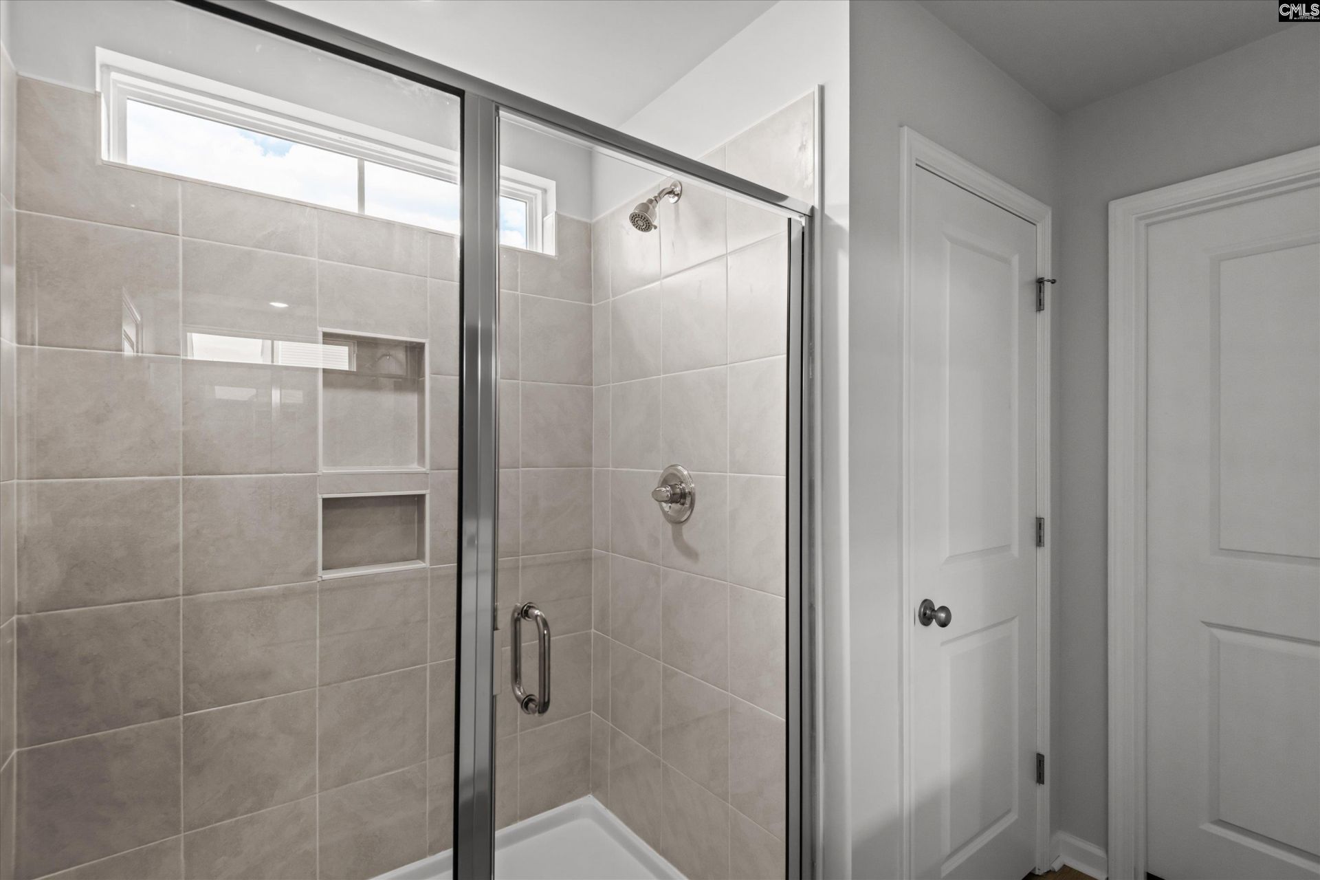 362 Aldergate Drive Photo 18