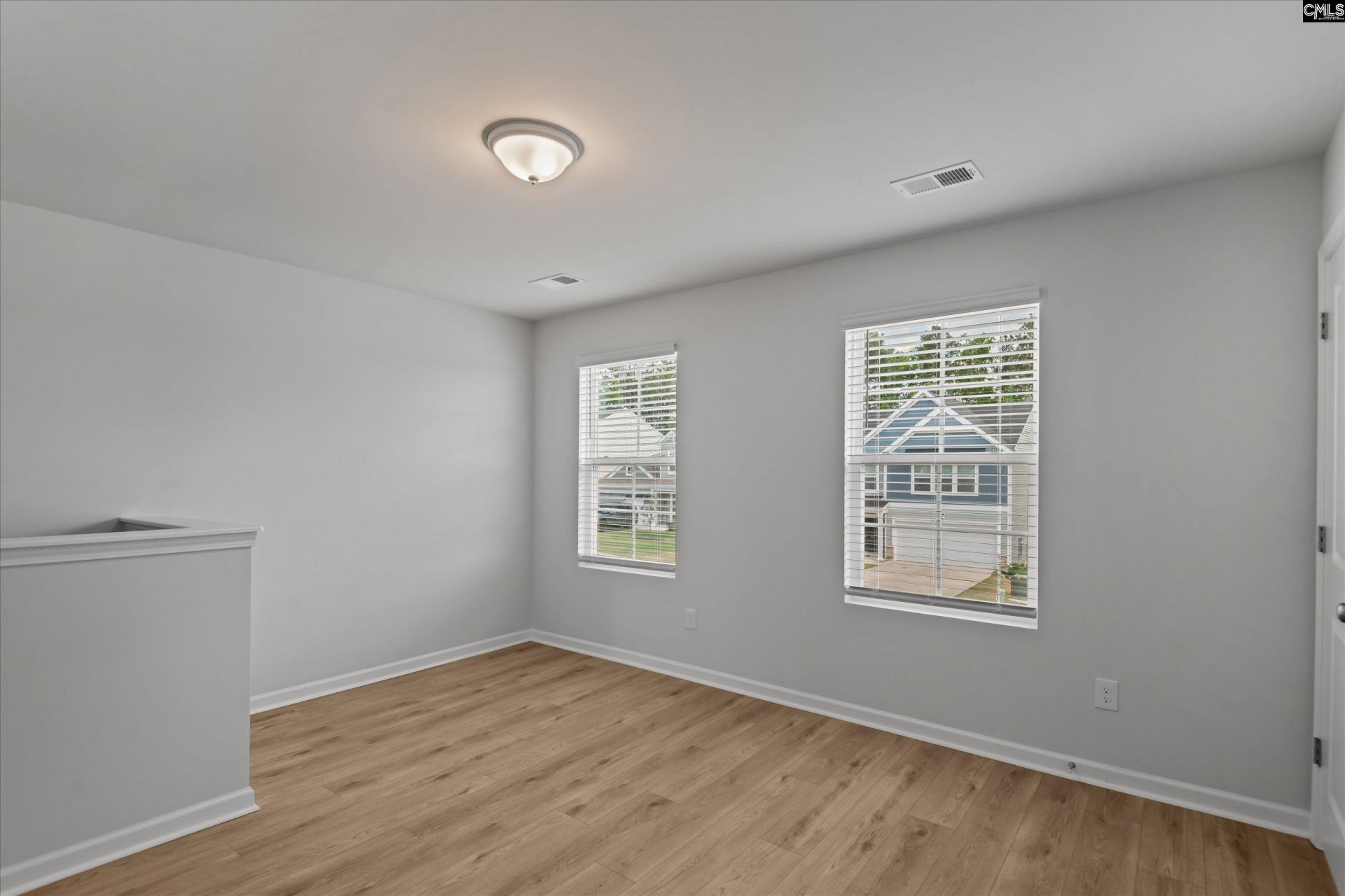 362 Aldergate Drive Photo 21