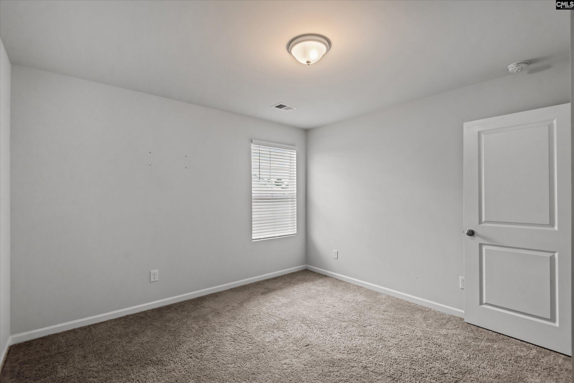 362 Aldergate Drive Photo 23