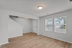 362 Aldergate Drive photo 4