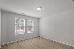 362 Aldergate Drive photo 4