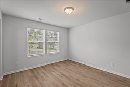 362 Aldergate Drive photo 4