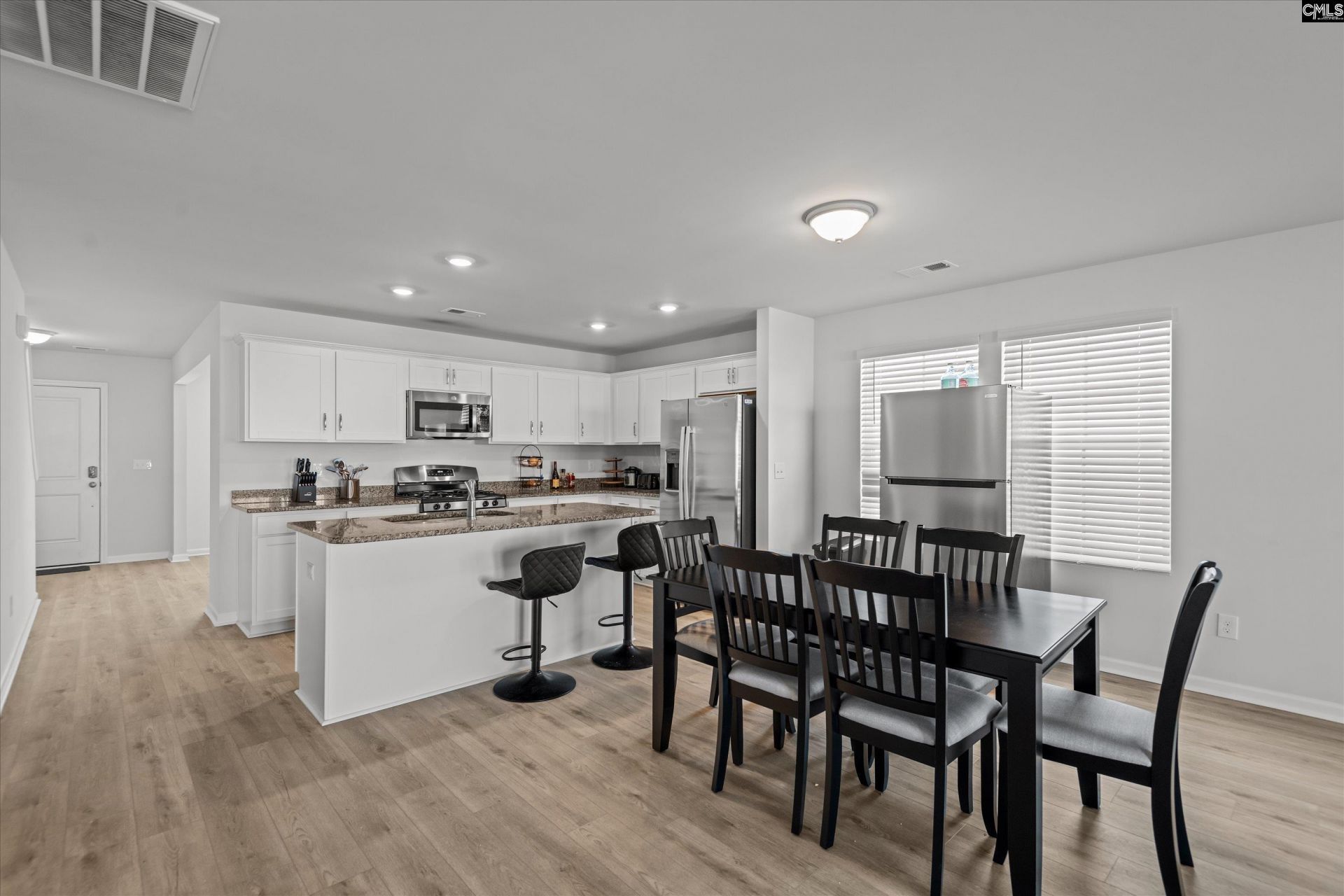 362 Aldergate Drive Photo 5