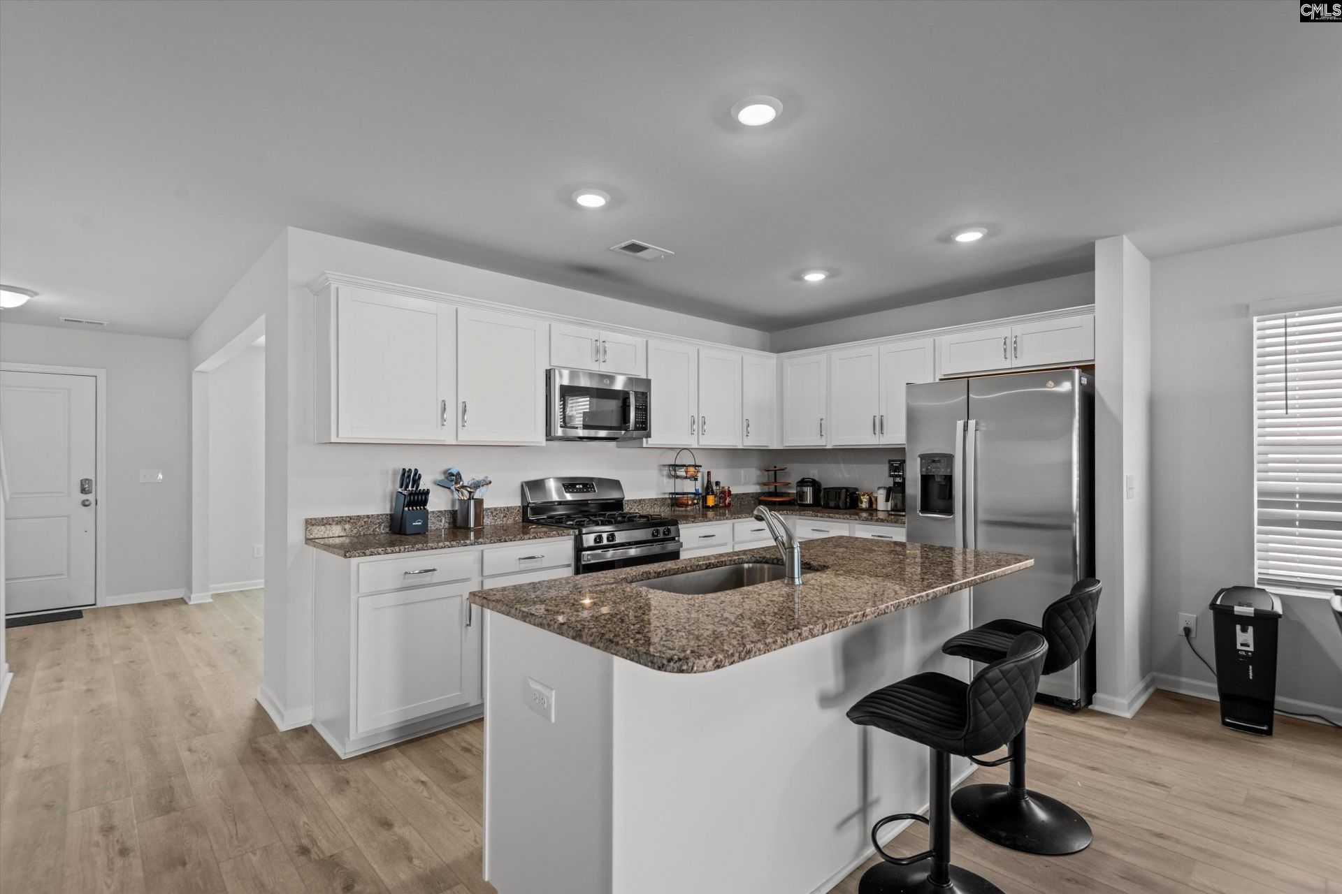 362 Aldergate Drive Photo 6