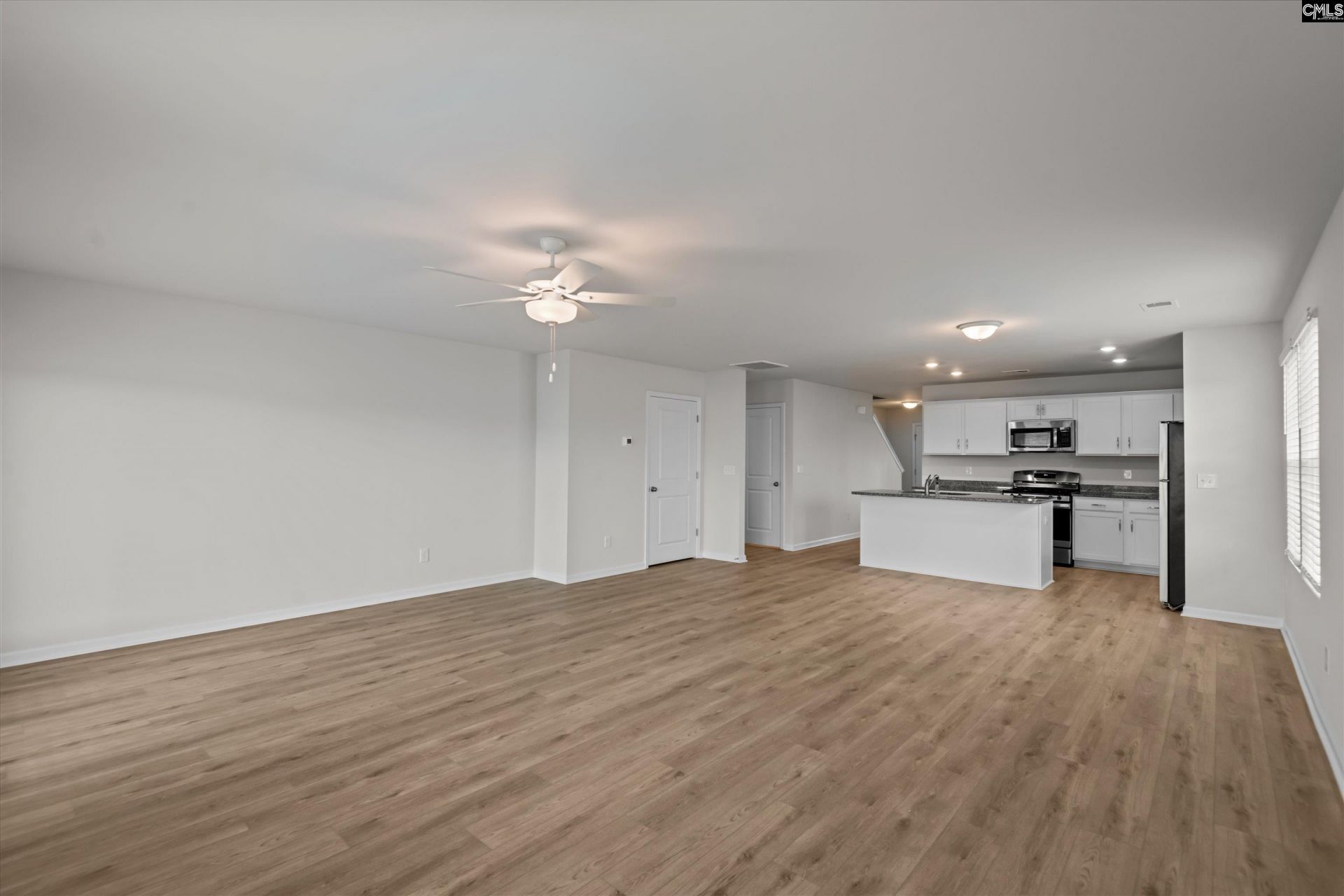 362 Aldergate Drive Photo 8