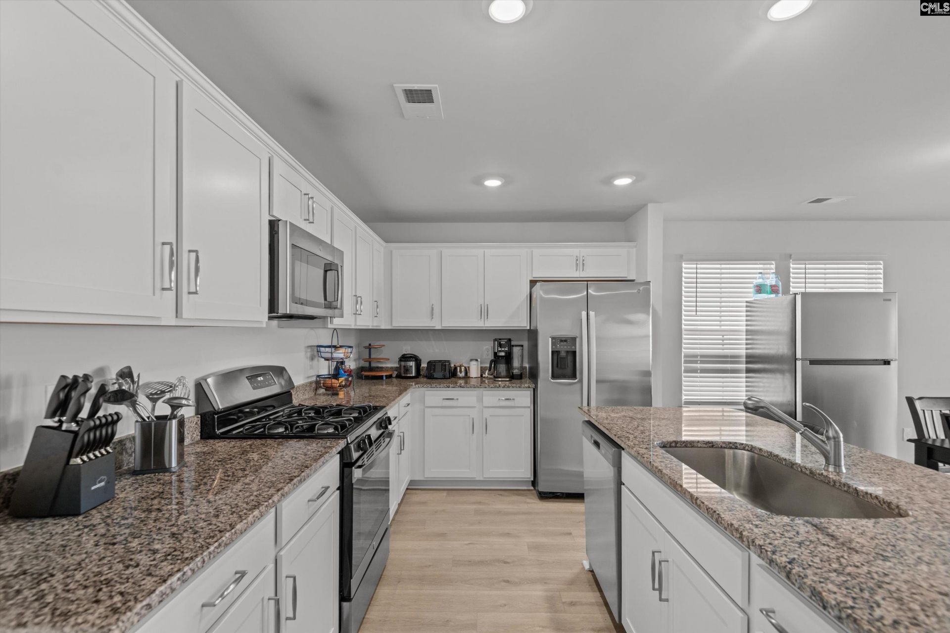 362 Aldergate Drive Photo 8