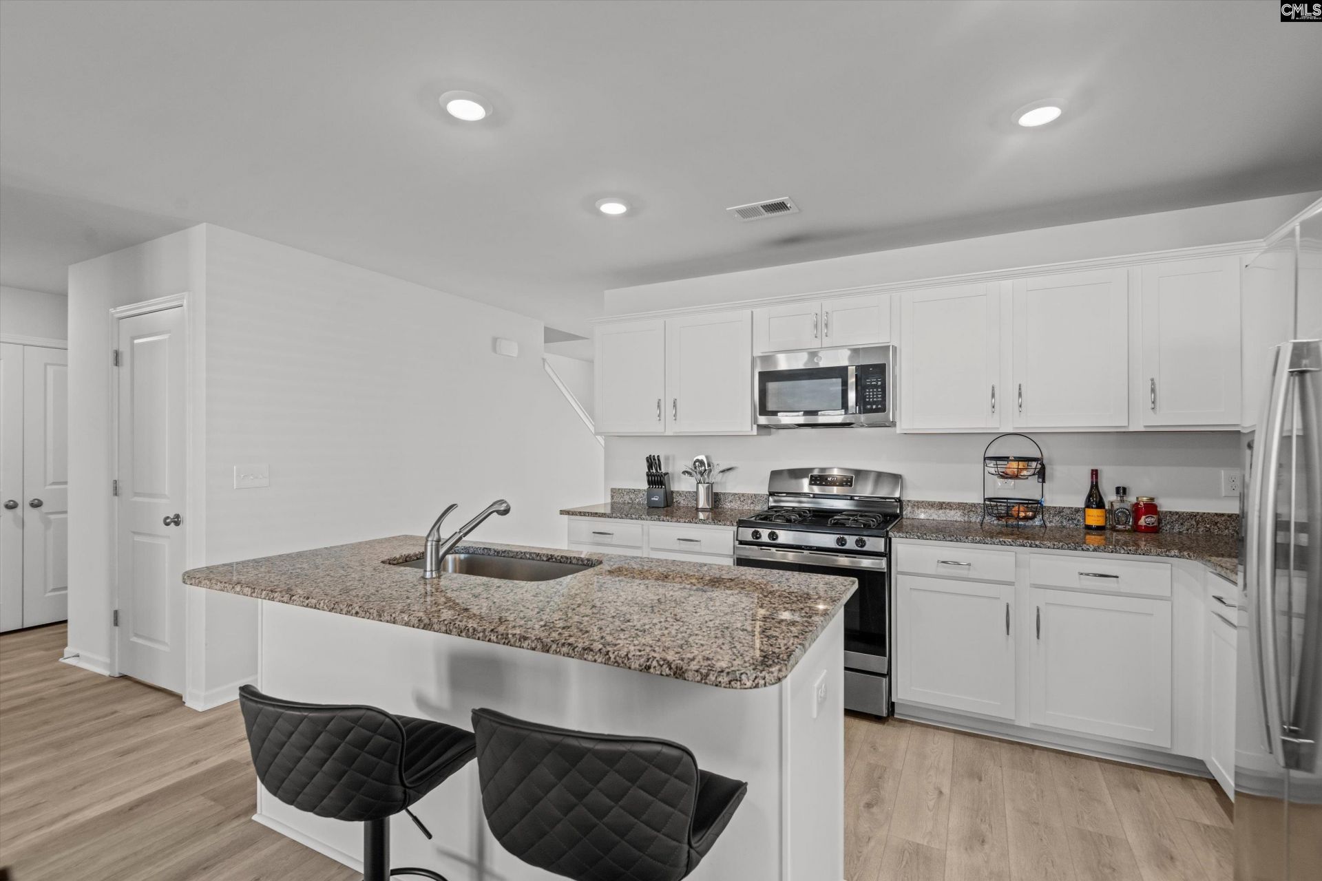 362 Aldergate Drive Photo 9