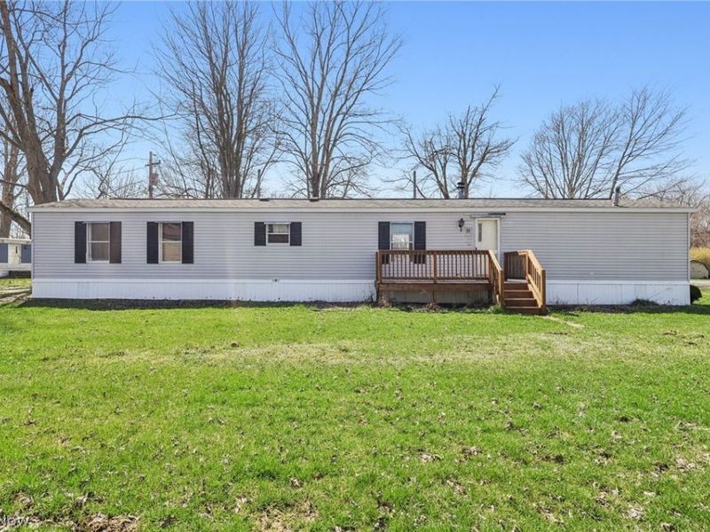 6800 Lake Road W, Unit 21, Geneva, OH 44041 Photo 1