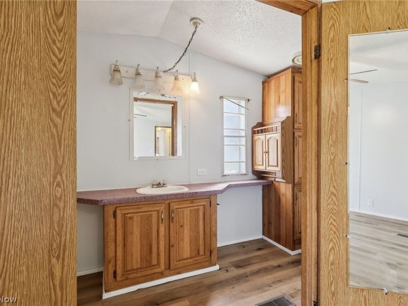 6800 Lake Road W, Unit 21, Geneva, OH 44041 Photo 10