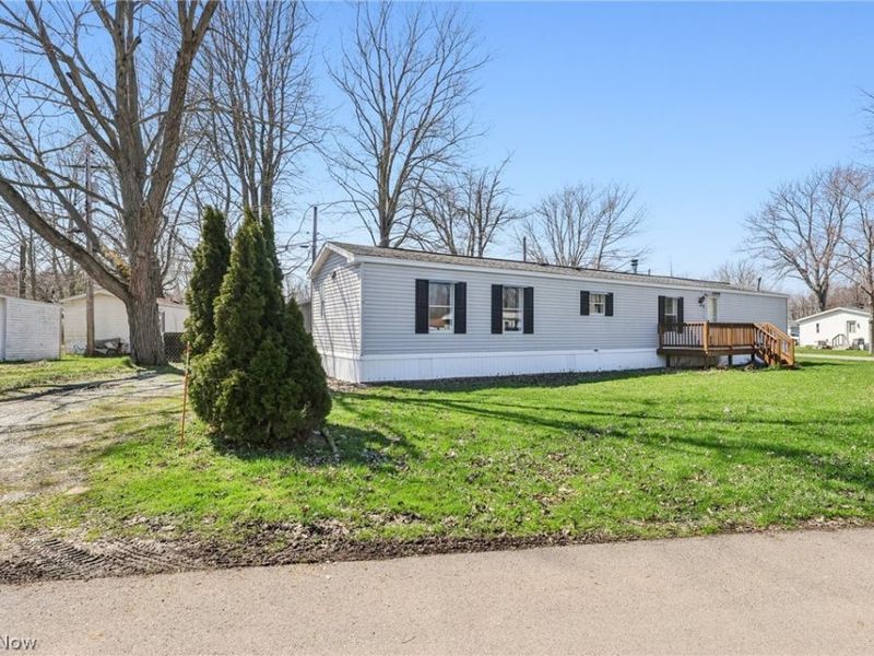 6800 Lake Road W, Unit 21, Geneva, OH 44041 Photo 2