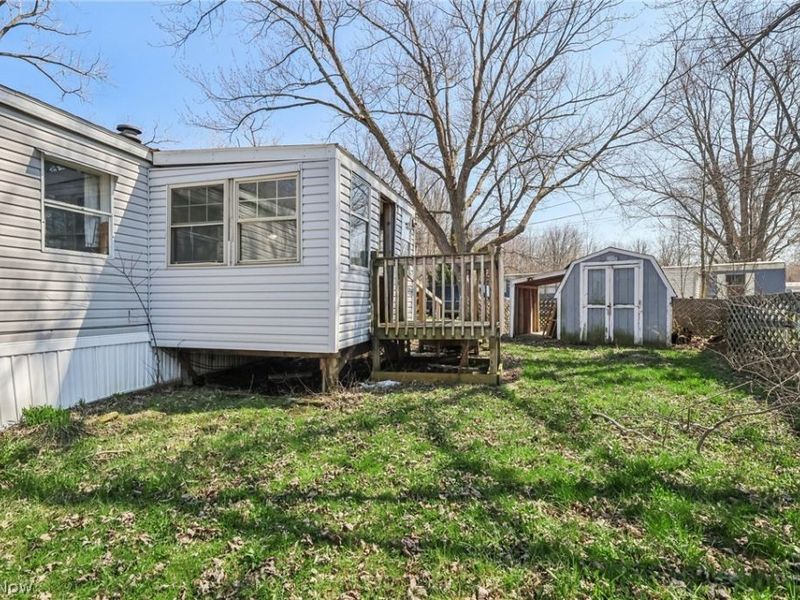 6800 Lake Road W, Unit 21, Geneva, OH 44041 Photo 21