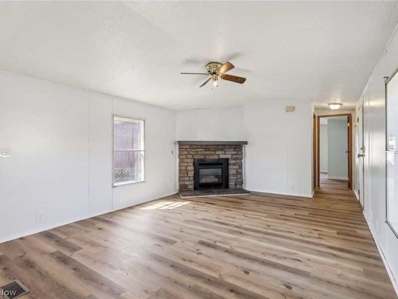 6800 Lake Road W, Unit 21, Geneva, OH 44041 Photo 7