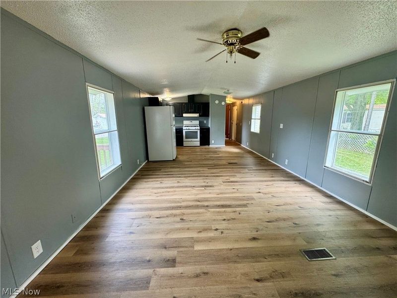 6800 Lake Road W, Unit 21, Geneva, OH 44041 Photo 7