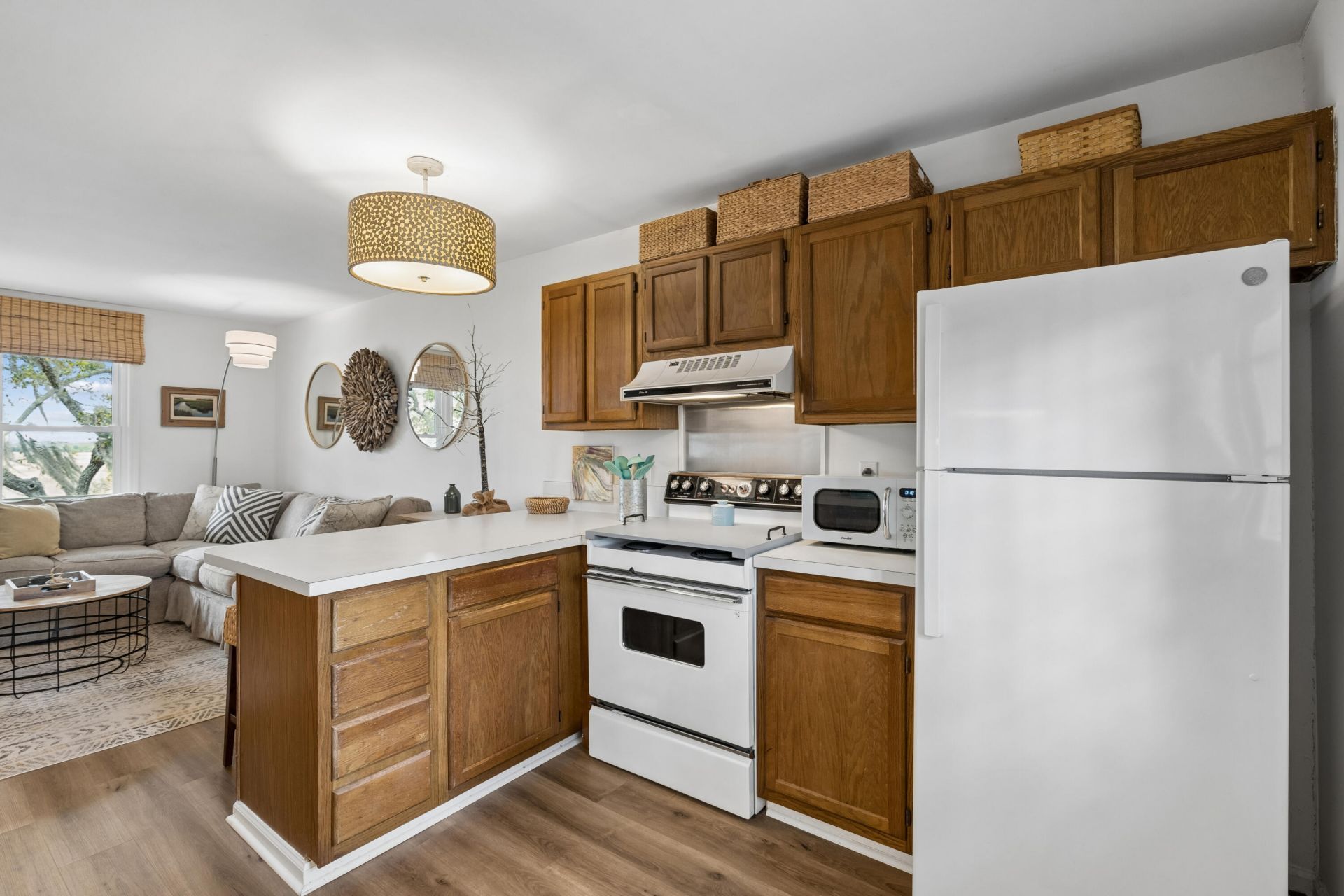 408 Saint Charles Court Photo 9