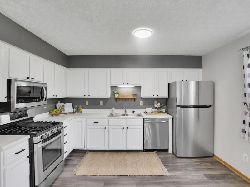 1076 Rendezvous Lane, Columbus, OH 43207 Photo 10