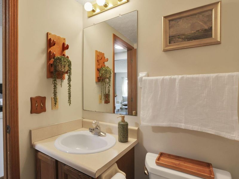 1076 Rendezvous Lane, Columbus, OH 43207 Photo 18