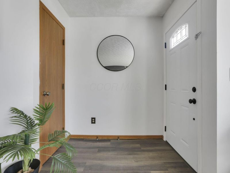 1076 Rendezvous Lane, Columbus, OH 43207 Photo 4