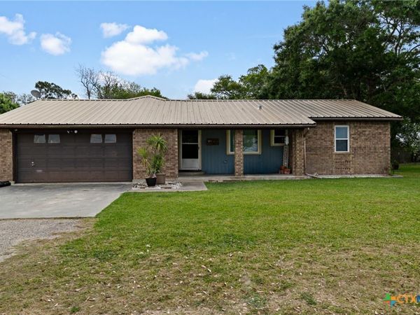 73 Mesquite Street, Lolita, TX 77971