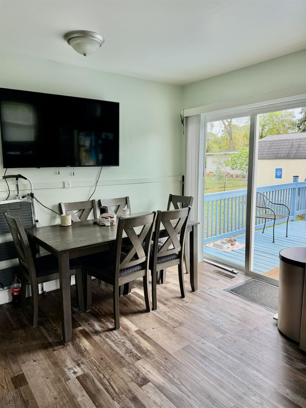 1008 Dunbar St. Photo 4