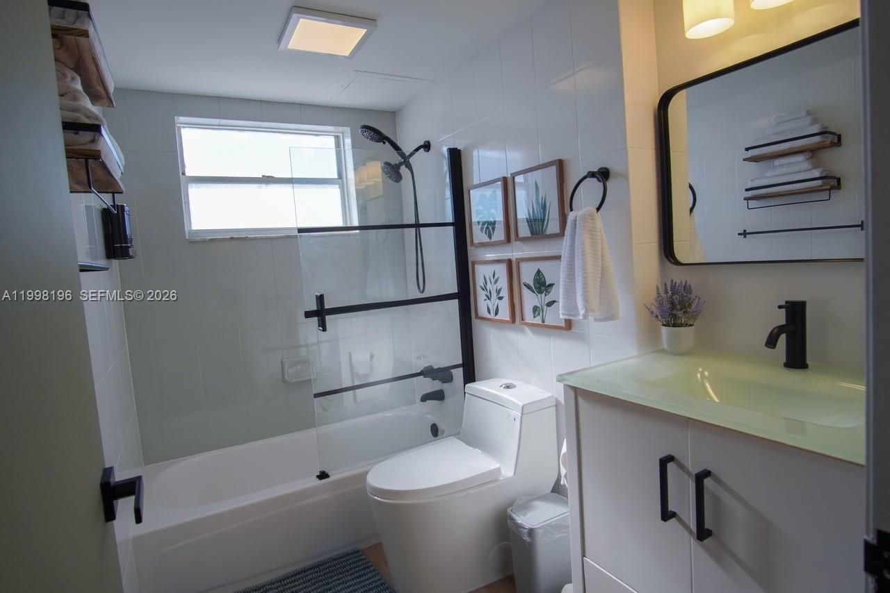 7904 West Dr, Unit 501, North Bay Village, FL 33141 Photo