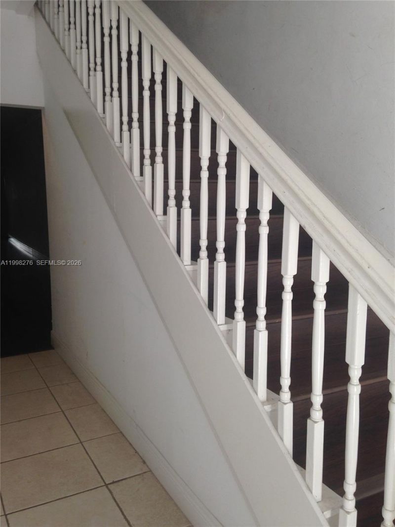 577 NE 62nd St , Unit 8, Miami, FL 33138 Photo