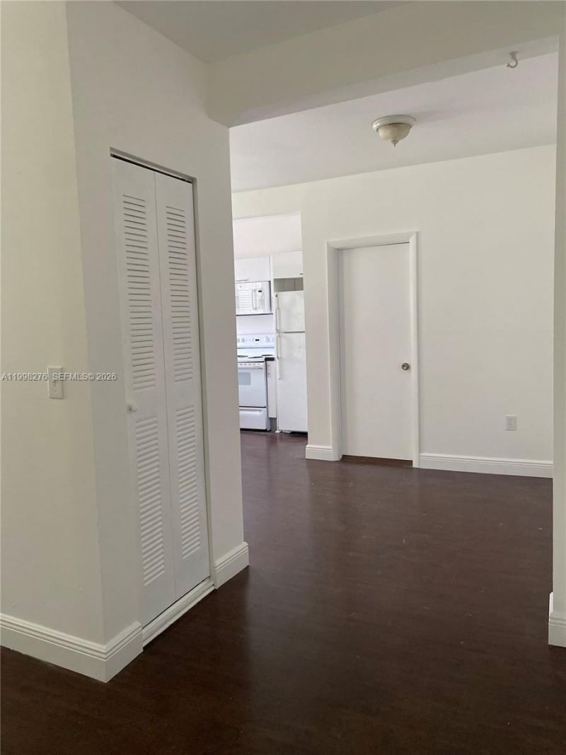 577 NE 62nd St , Unit 8, Miami, FL 33138 Photo