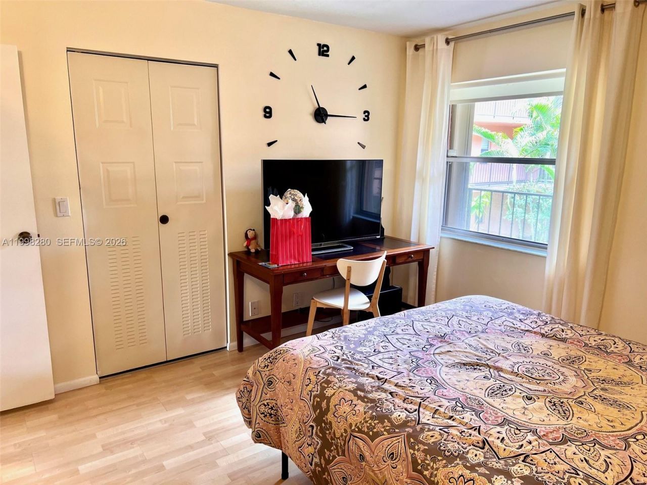 2841 Somerset Dr, Unit 215, Lauderdale Lakes, FL 33311 Photo