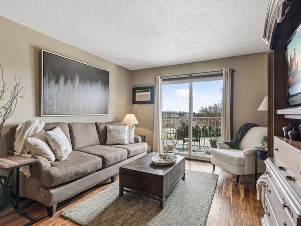 3155 Old Highway 8, Unit 306, Roseville, MN 55418