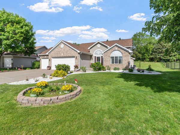 3690 Commonwealth Road, Woodbury, MN 55125