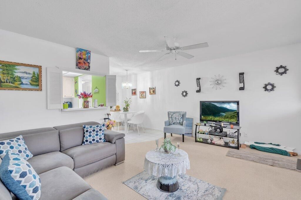 349 Camden O, West Palm Beach, FL 33417 Photo