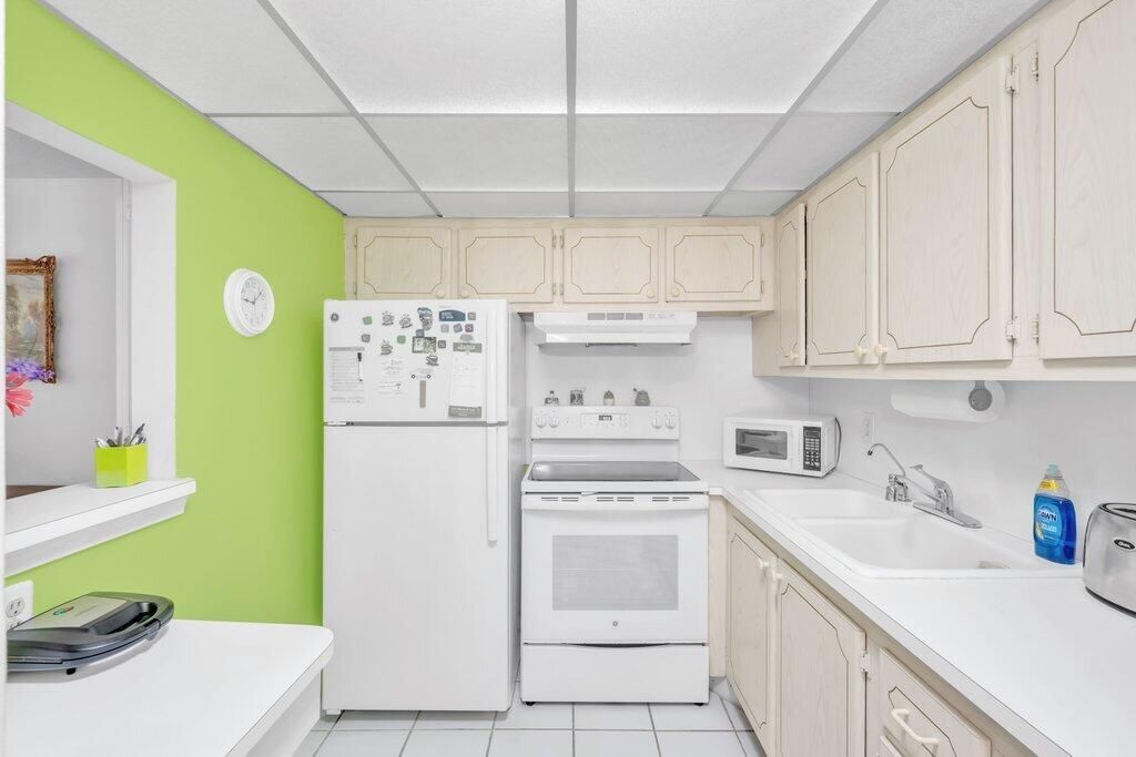 349 Camden O, West Palm Beach, FL 33417 Photo